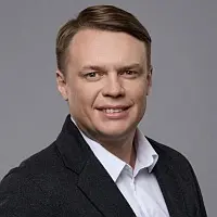 Александр Титов