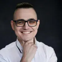 Игорь Леонов