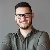 Александр Коробов