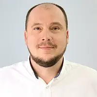 Дмитрий Макаров