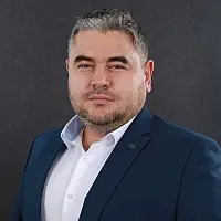 Андрей Савин