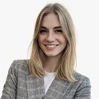 Дарья Попова