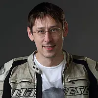 Илья Титов