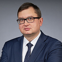 Денис Попов