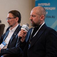 круглый стол