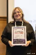 Лариса Заторская, директор, «Черкизово-ОЦО», с дипломом премии CFO Russia за высокие стандарты качества работы сервисного центра