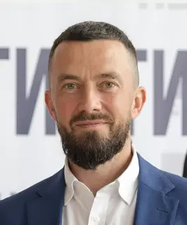 Аинцев