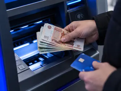 ЦБ подготовит рекомендации банкам по контролю наличных операций юрлиц