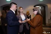Участники саммита настраиваются на праздничный лад в ожидании результатов конкурса