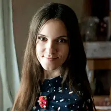 Ксения Горбунова, писатель: «Могу посоветовать слышать своих детей и беречь нежность, скрытую за "шипами и рожками"»