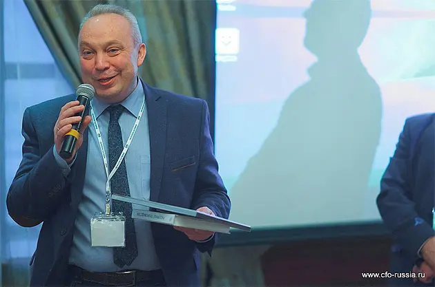 Александр Гусарин