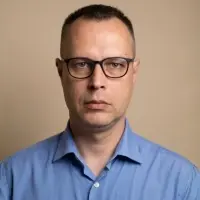 Денис Иванов