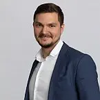 Арсений Ушаков