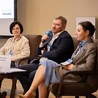 круглый стол