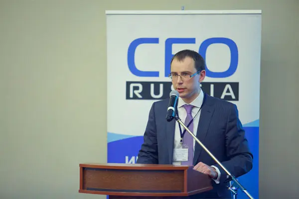 Евгений Ларин