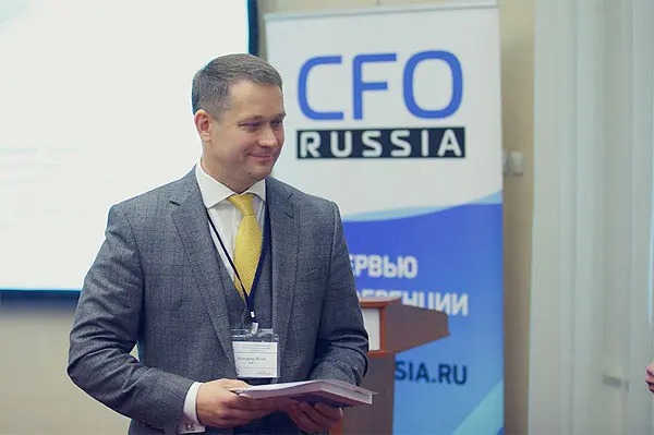 Илья Комаров