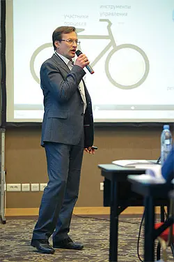 Михаил Любимов