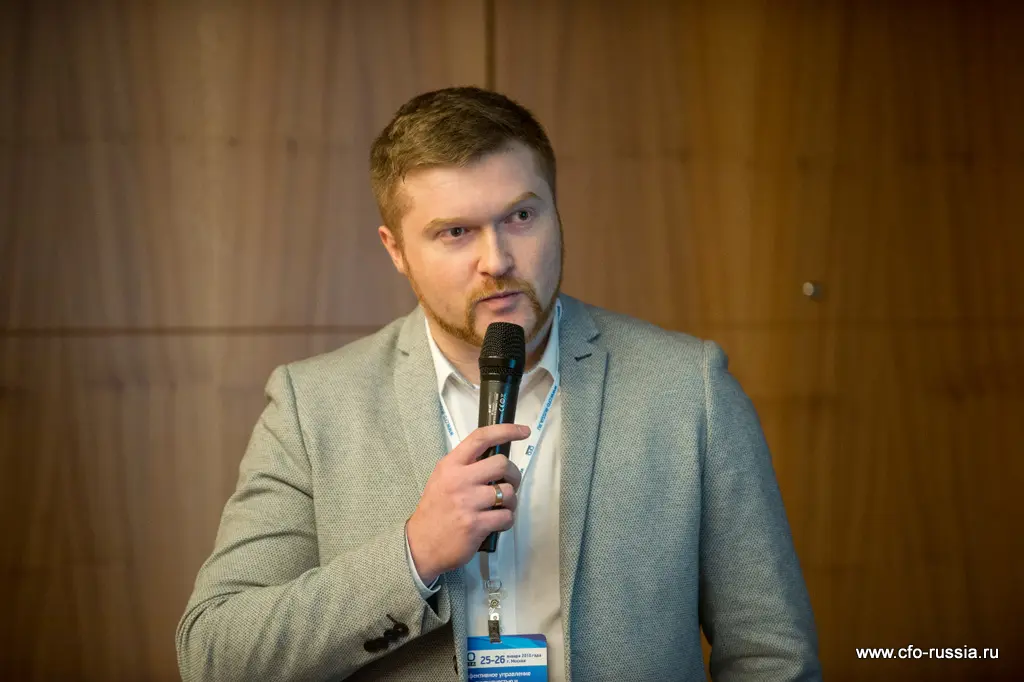 Руслан Воронов<br />
Начальник отдела управления оборотным капиталом<br />
Группа ЛСР  4259.JPG