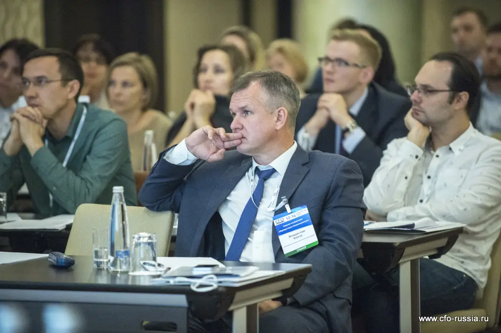 Владислав Конча<br />
Заместитель начальника департамента казначейства и бюджетирования Объединённая авиастроительная корпорация ART_3204.JPG