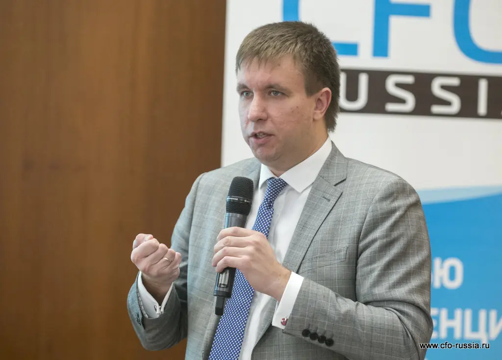 Андрей Жаков<br />
Директор финансового департамента<br />
УК Мечел-Сталь ART_5961.JPG