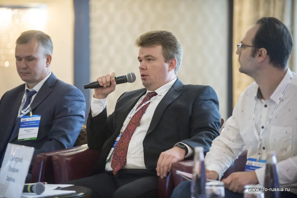 Сергей Костин<br />
Начальник управления финансов и казначейских операций<br />
Зарубежнефть ART_3395.JPG