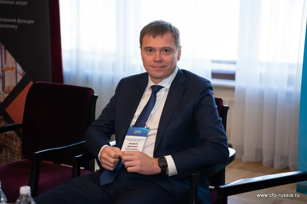 Валерий Дьяченко<br />
директор по информационным технологиям<br />
ВСМПО-АВИСМА Дьяченко (3).jpg