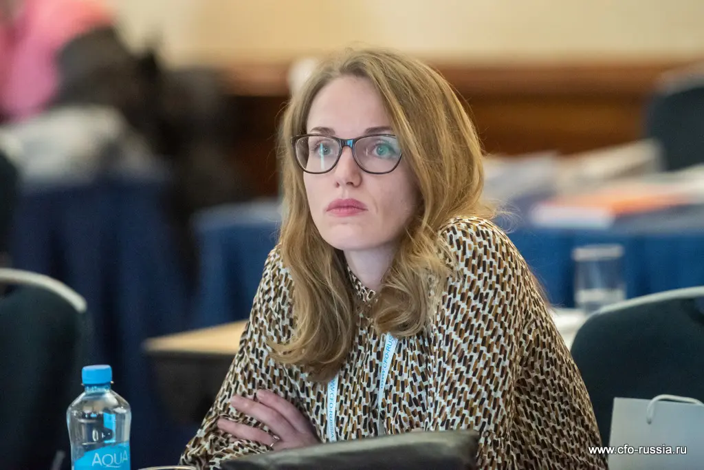 Мария Овечкина<br />
Старший менеджер управления финансовых ресурсов<br />
Магнитогорский металлургический комбинат ovechkina_0423.jpg