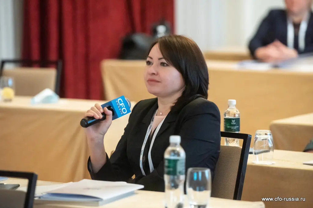 Елена Бебешко<br />
Руководитель службы методологии<br />
Tele2 102.jpg