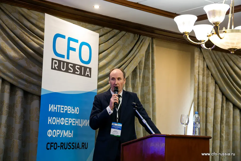 Степан Любавский<br />
Начальник отдела налогового планирования и контроля<br />
ЕвросетьРитейл 3V9A9154.jpg