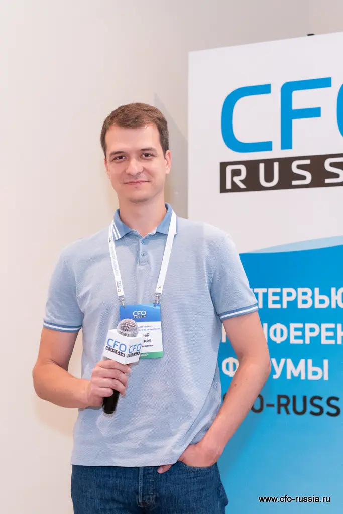 Андрей Давыдов<br />
Руководитель управления по финансам<br />
ГК «Самолет» NSA08671 Давыдов.JPG