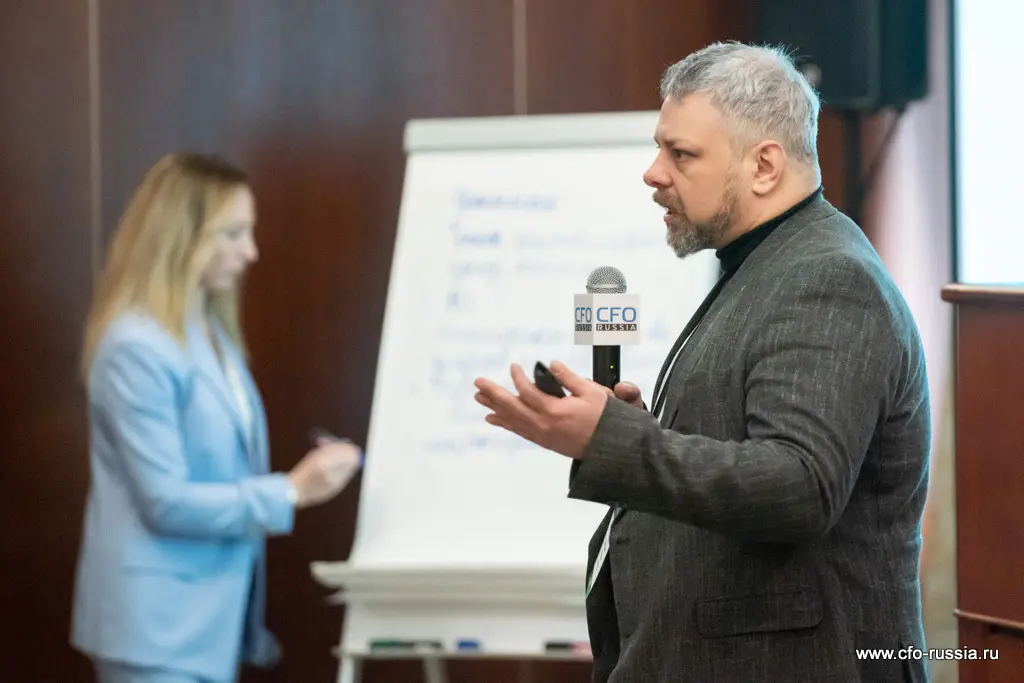 Дмитрий Фадин<br />
Директор по стратегическому развитию и инновациям<br />
ИНВИТРО ART_6606.jpg