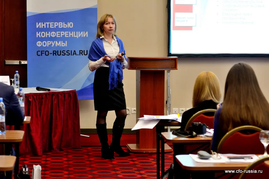 Елена Стрельченко<br />
Директор операционного управления<br />
СГ МСК 357.jpg