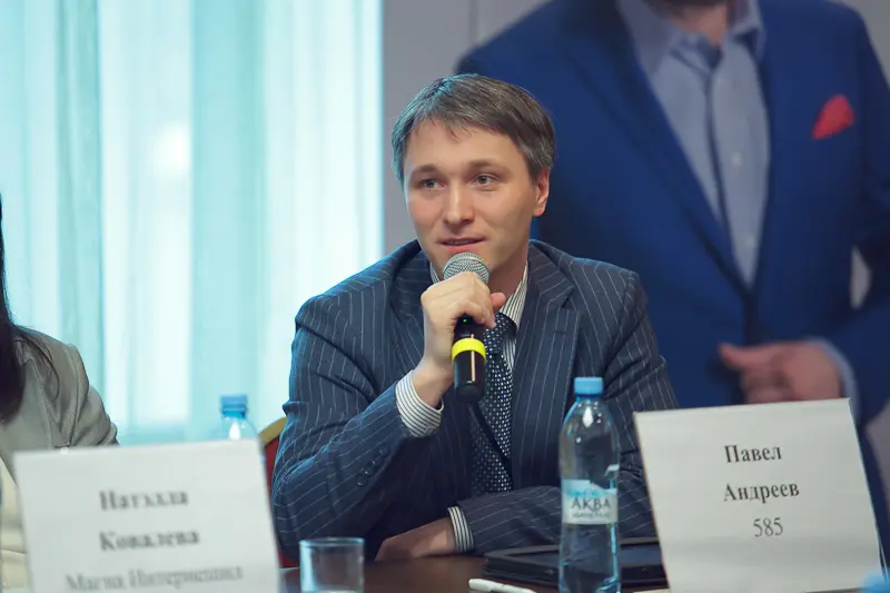 3. Павел Андреев<br />
Заместитель финансового директора<br />
585<br />
 118.jpg