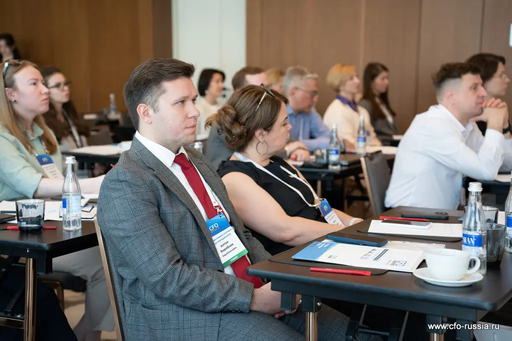 Антон Воробьев<br />
Заместитель начальника управления сводной отчетности и методологии<br />
Зарубежнефть _NSA8265.jpg