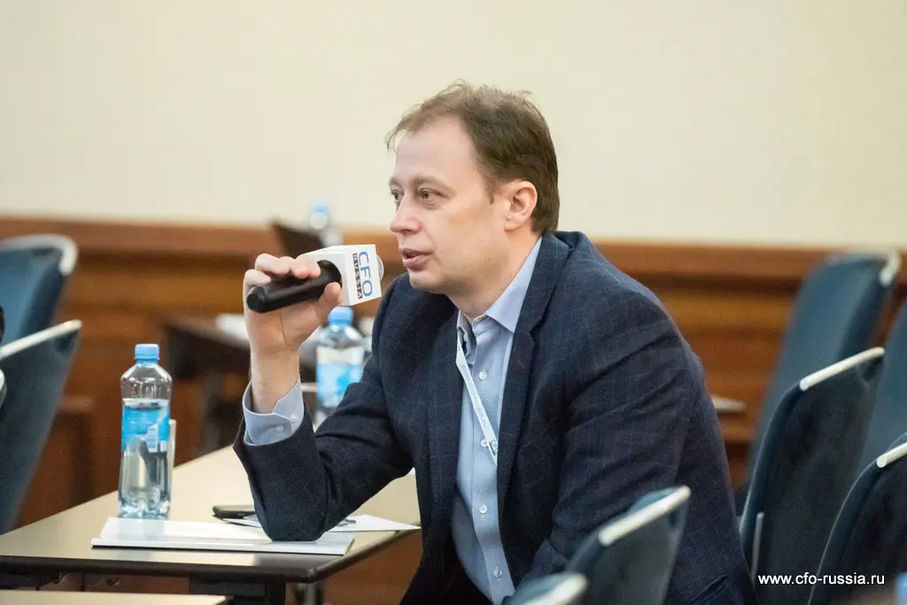 Максим Айнштейн<br />
ИТ-директор<br />
Bayer ART_6568.jpg