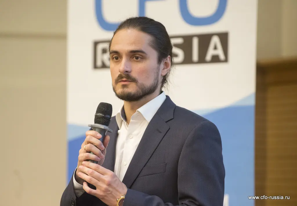 Павел Васильев<br />
Заместитель ИТ-директора<br />
Бургер Кинг Рус  vasiliev.JPG