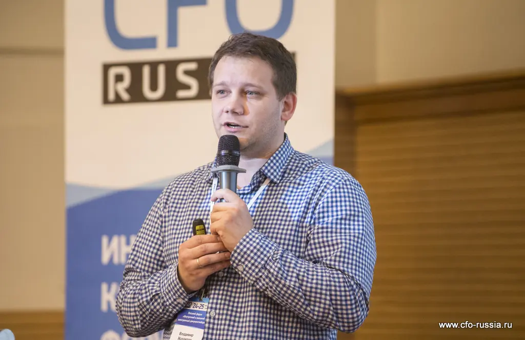 Владимир Журавлев<br />
Руководитель практики систем электронного документооборота<br />
ОМК-ИТ zhuravlev4.JPG