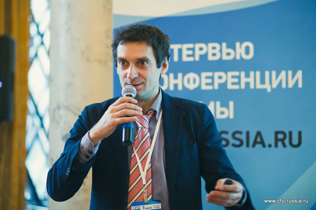 Алексей Коряков<br />
Руководитель направления, управление организационного развития<br />
X5 Retail Group CFO_090.JPG