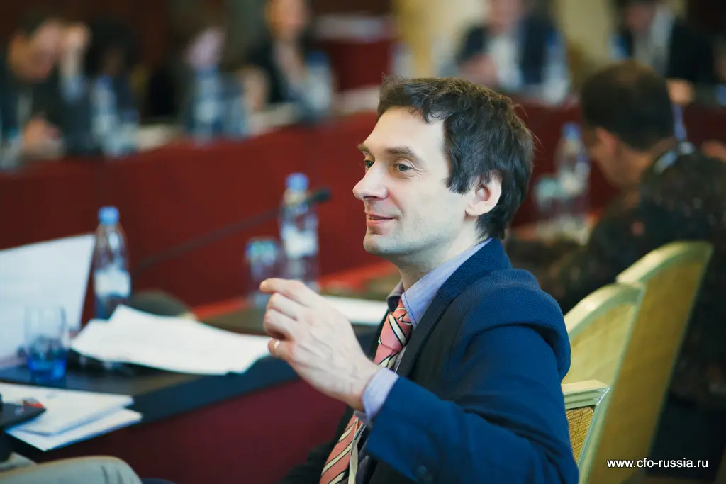 Алексей Коряков<br />
Руководитель направления, управление организационного развития<br />
X5 Retail Group CFO_048.JPG