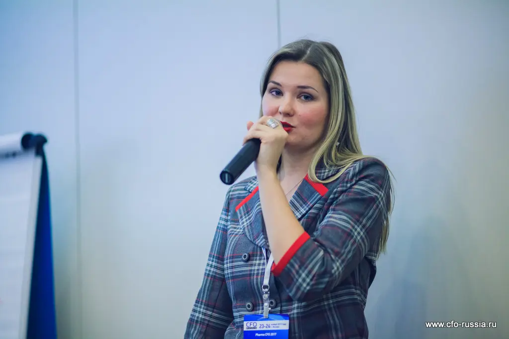 Виктория Самсонова<br />
Директор, руководитель практики по работе с компаниями сферы здравоохранения и фармацевтики<br />
КПМГ IMG_2419.jpg