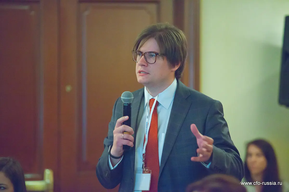 Дмитрий Алабичев<br />
финансовый директор<br />
Коминвест-АКМТ<br />
 БП10.jpg