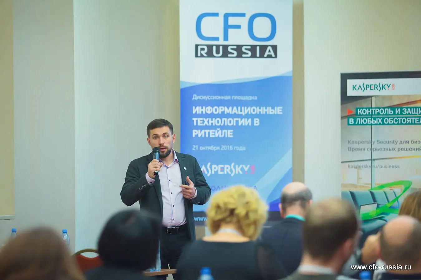 Роман Борисов<br />
финансовый директор<br />
Inventive Retail Group IMG_9411.jpg
