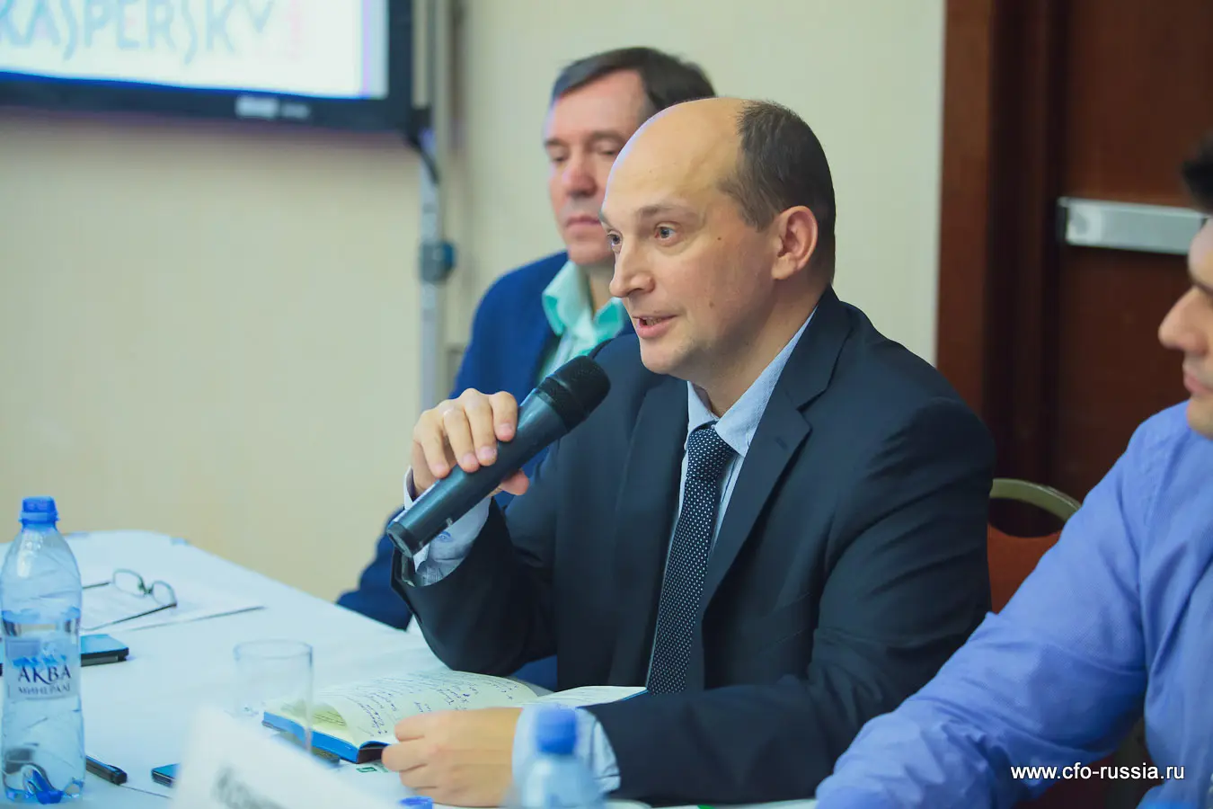 Максим Таланов<br />
руководитель Центра компетенций и производства бэк-энд решений<br />
Юлмарт<br />
 IMG_9020.jpg