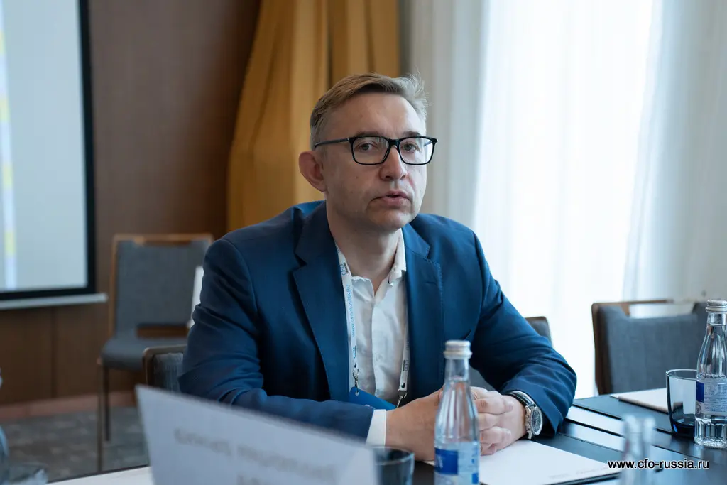 Станислав Акулинкин, руководитель рабочей группы «Цифровые технологии и системы» Общественного совета при Росимуществе, член Совета по финансово-промышленной и инвестиционной политике, Торгово-промышленная палата РФ 1_NPY2275АкулинкинКафе.jpg