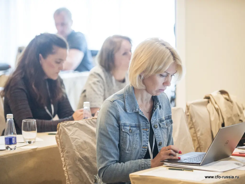 Светлана Беляева<br />
Финансовый директор<br />
Логистический Парк «Янино» ART_8260.JPG