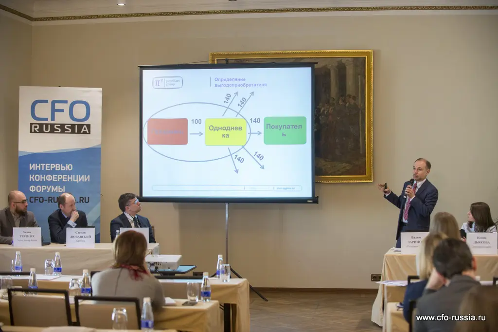 Вадим Зарипов<br />
Руководитель аналитического департамента<br />
Пепеляев Групп ART_8429.JPG