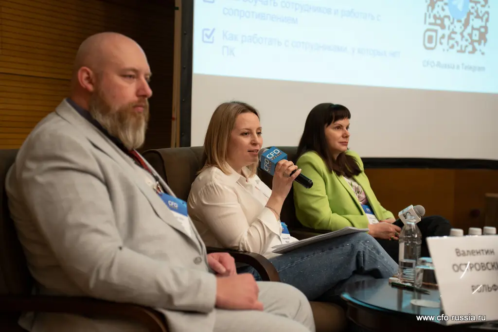 Валентин Островский, Ирина Румянцева и Алла Бедненко 12.Островский Румянцева Бедненко.jpg