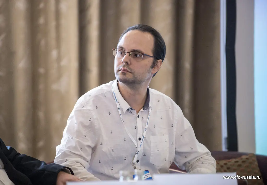 Дмитрий Локшин<br />
Руководитель отдела финансового контроля<br />
Danfoss ART_3363.JPG