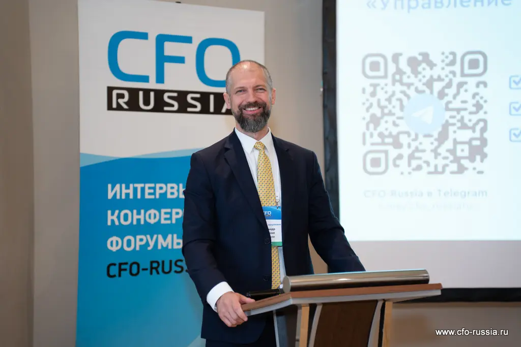 Александр Сафёлкин<br />
директор по закупкам<br />
ГалоПолимер _NPY9390_Сафелкин.jpg