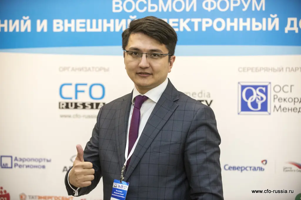 Нариман Мукушев<br />
Управляющий директор по трансформации и информационным технологиям<br />
Казпочта mukushev.JPG